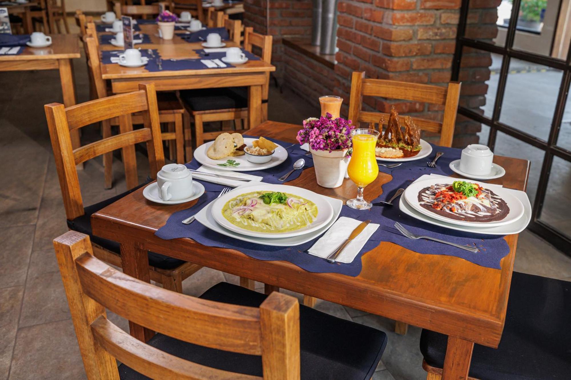 Hotel Suites Mexico Plaza Leon Campestre 외부 사진
